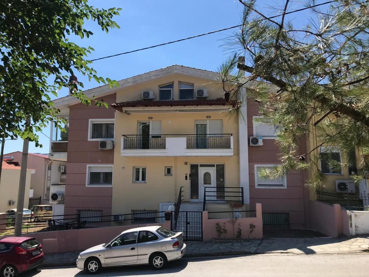 Georgia's Cozy #4 Kavala